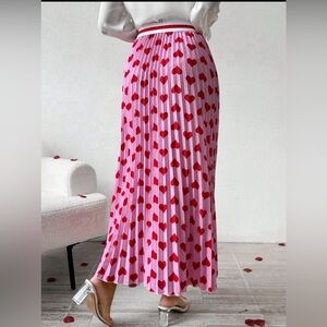 Pleated Heart Midi Skirt in Pink